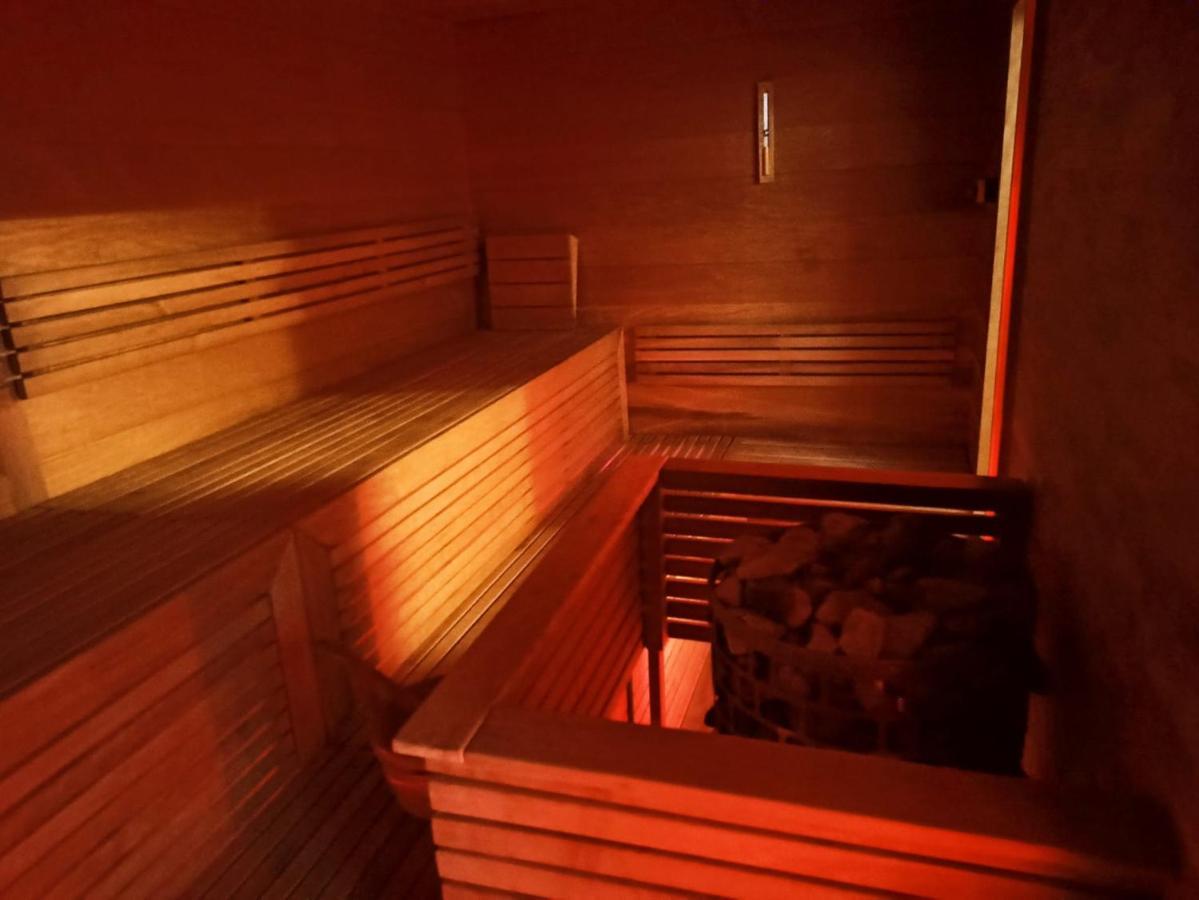 Luxury Apartment Dunapest With Spa And Pool Будапеща Екстериор снимка