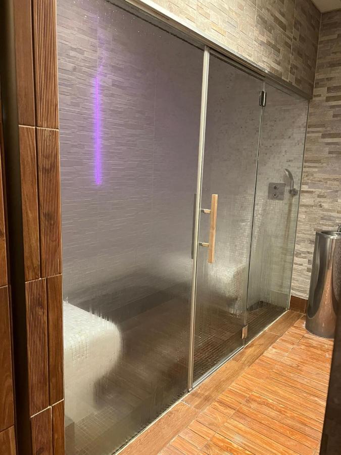 Luxury Apartment Dunapest With Spa And Pool Будапеща Екстериор снимка